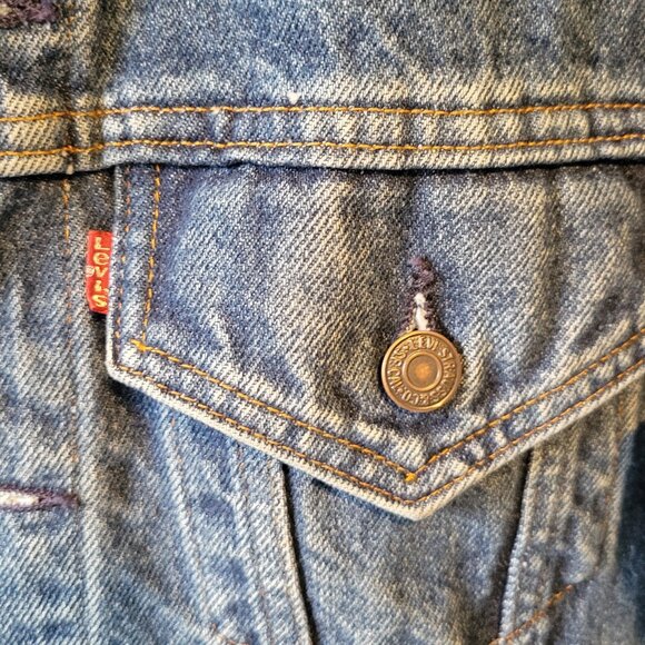 Vintage 80's Levi's Denim Trucker Jacket Red Tab Size 40R Made in USA 70506-0216 - Picture 3 of 16